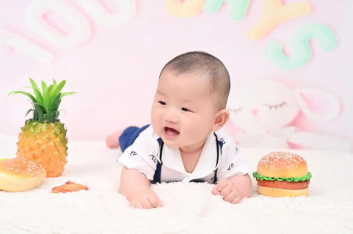 借卵生子咨询宝宝睡醒嗓子哑了